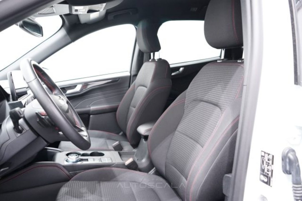 Ford Kuga 2.0 EcoBlue 120 CV aut. 2WD ST-Line X (11)