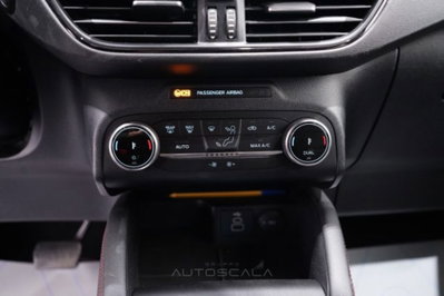 Ford Kuga 2.0 EcoBlue 120 CV aut. 2WD ST-Line X (15)