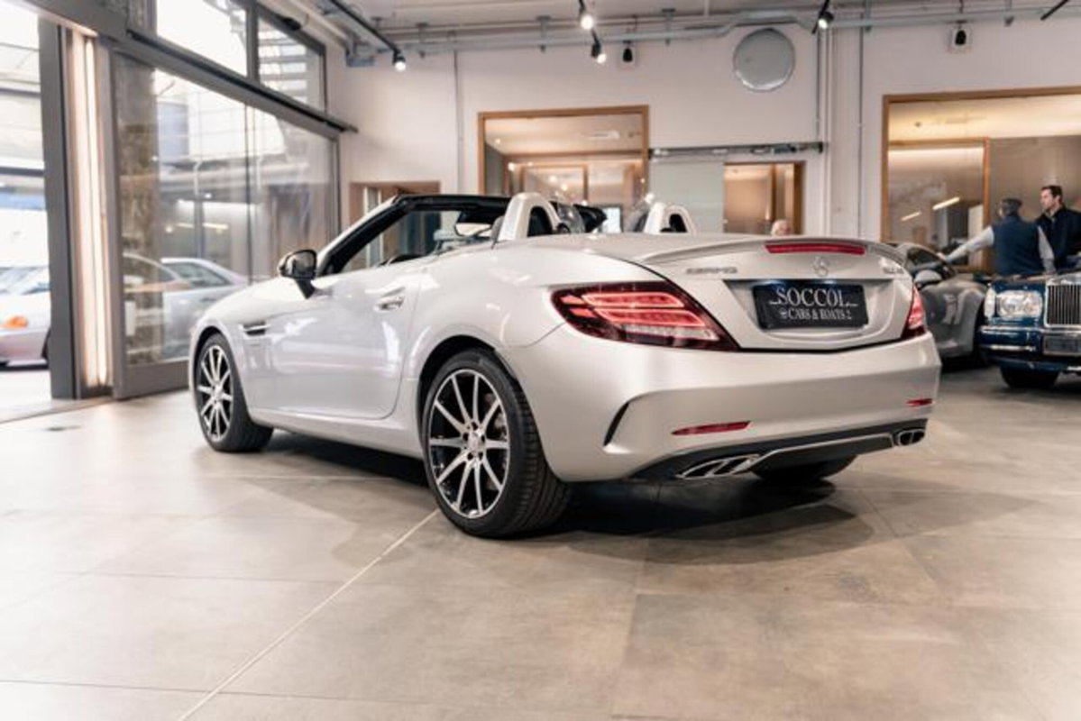 Mercedes-Benz SLC 43 AMG (5)
