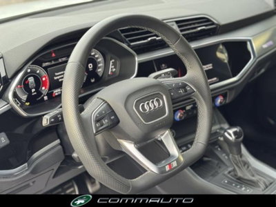 Audi Q3 35 2.0 tdi Identity Black s-tronic (10)