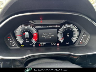 Audi Q3 35 2.0 tdi Identity Black s-tronic (14)