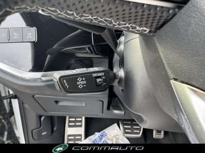 Audi Q3 35 2.0 tdi Identity Black s-tronic (19)