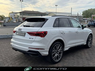 Audi Q3 35 2.0 tdi Identity Black s-tronic (4)