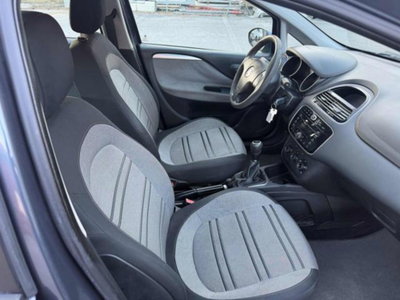 Fiat Punto Evo 1.3 MJT 75 DPF S&S 5p.Van Dynamic (10)
