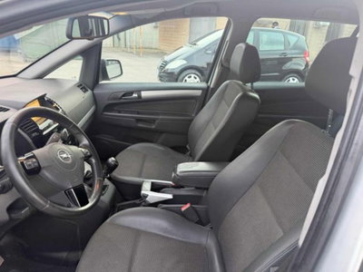 Opel Zafira 1.9 16V CDTI 150CV aut. Cosmo (10)