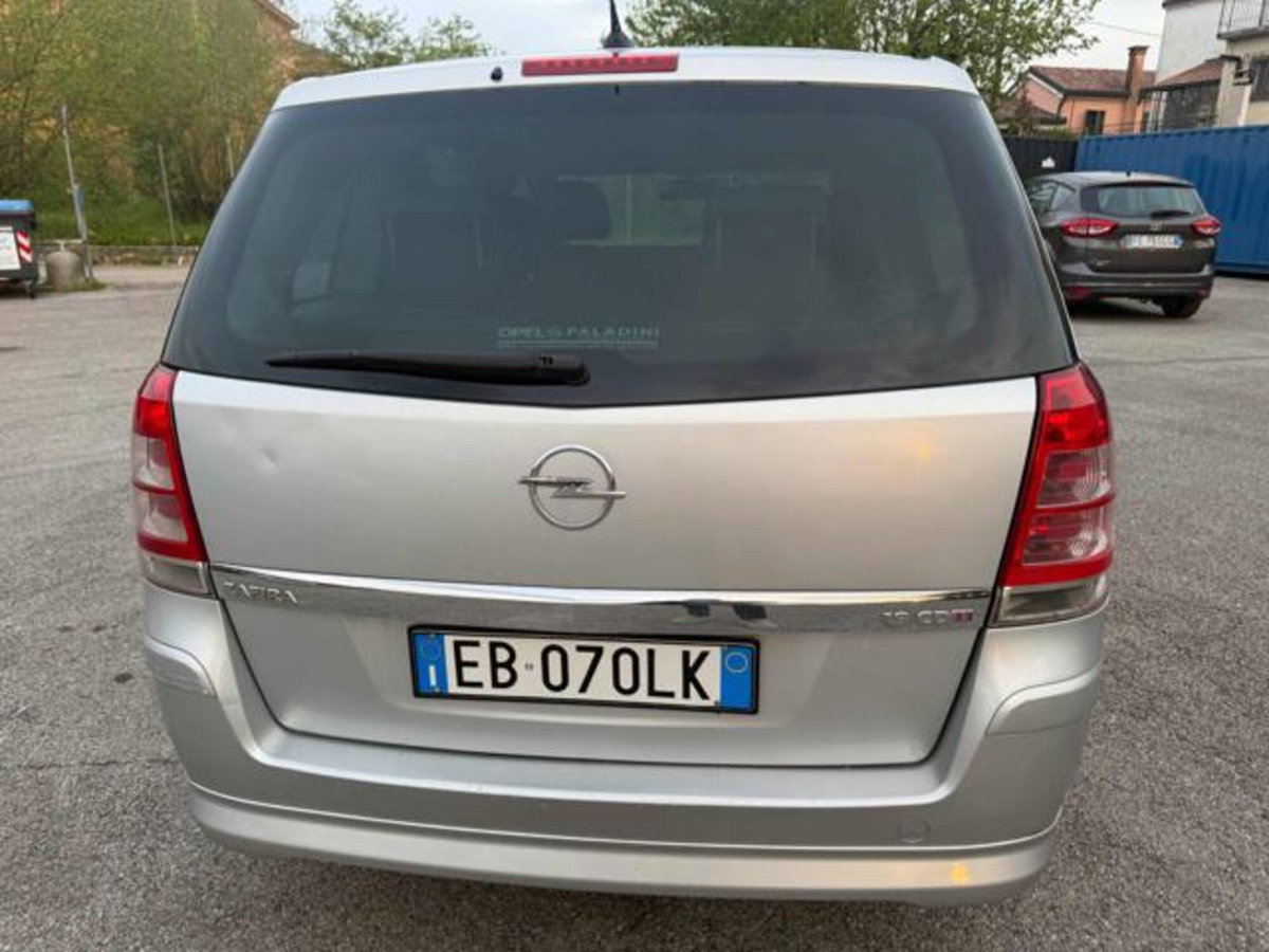 Opel Zafira 1.9 16V CDTI 150CV aut. Cosmo (17)