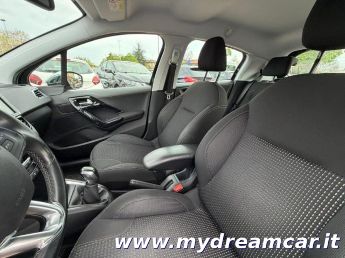 Peugeot 208 82 5 porte Allure (11)
