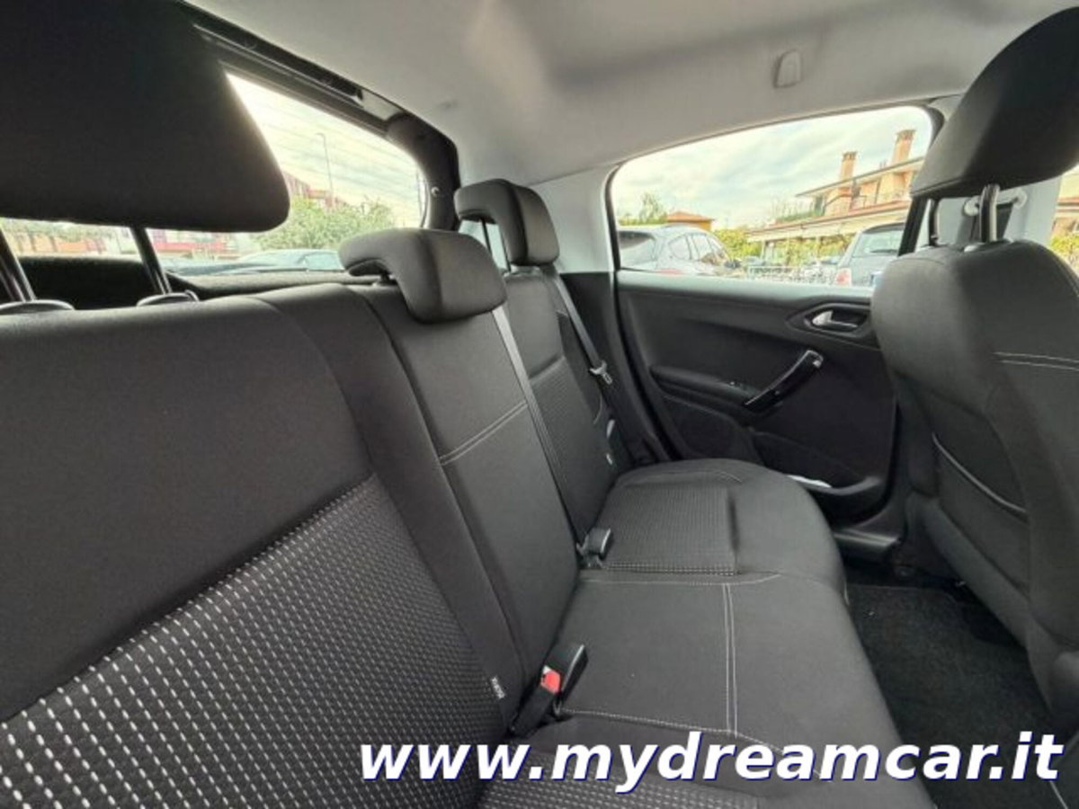 Peugeot 208 82 5 porte Allure (13)