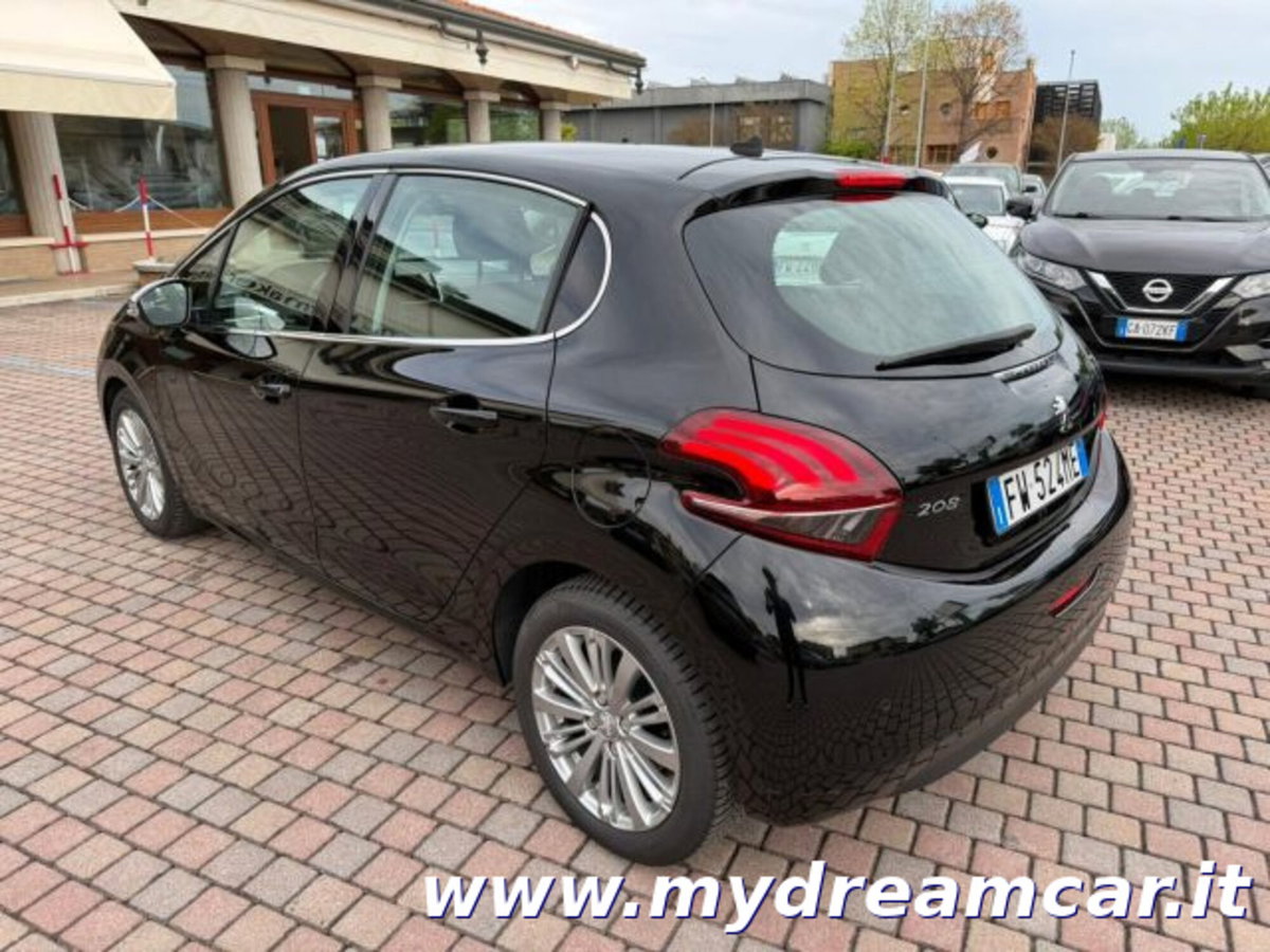 Peugeot 208 82 5 porte Allure (5)