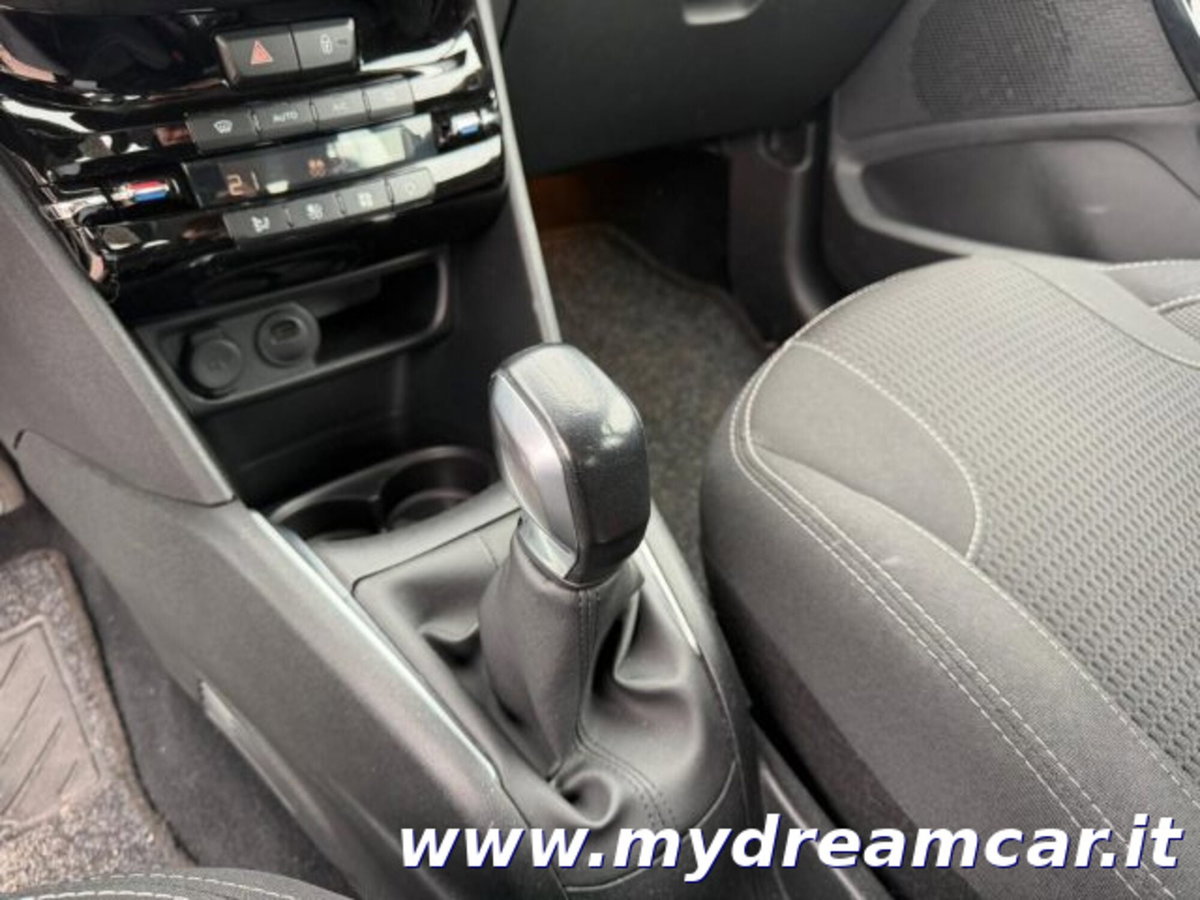 Peugeot 208 82 5 porte Allure (10)