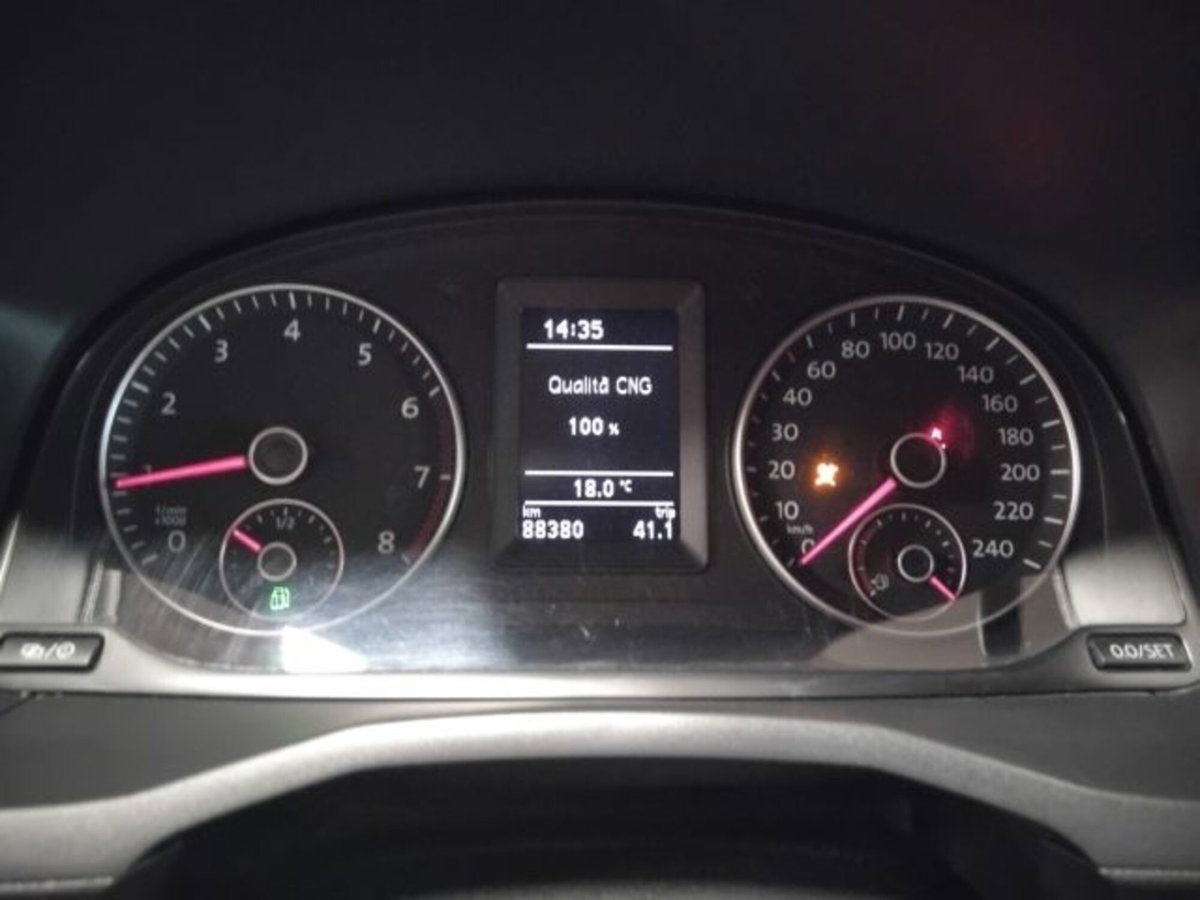 Volkswagen Caddy 1.4 TGI Trendline (18)
