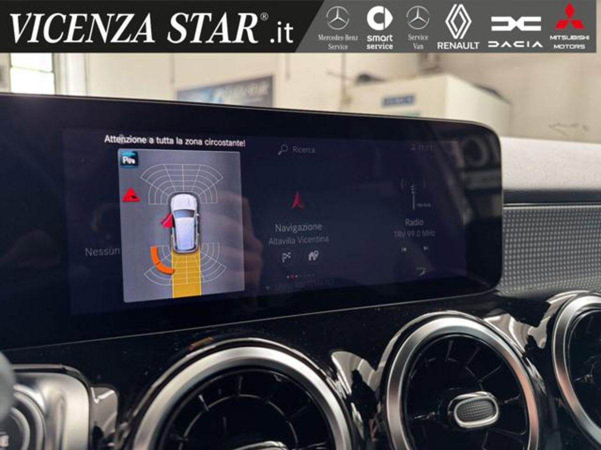Mercedes-Benz GLB 180 d Automatic Sport (13)