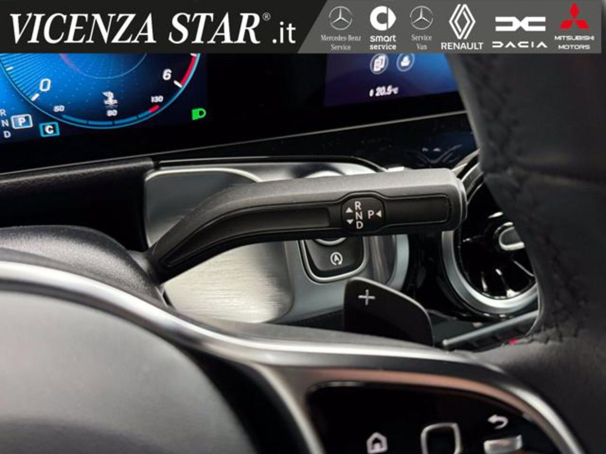 Mercedes-Benz GLB 180 d Automatic Sport (18)
