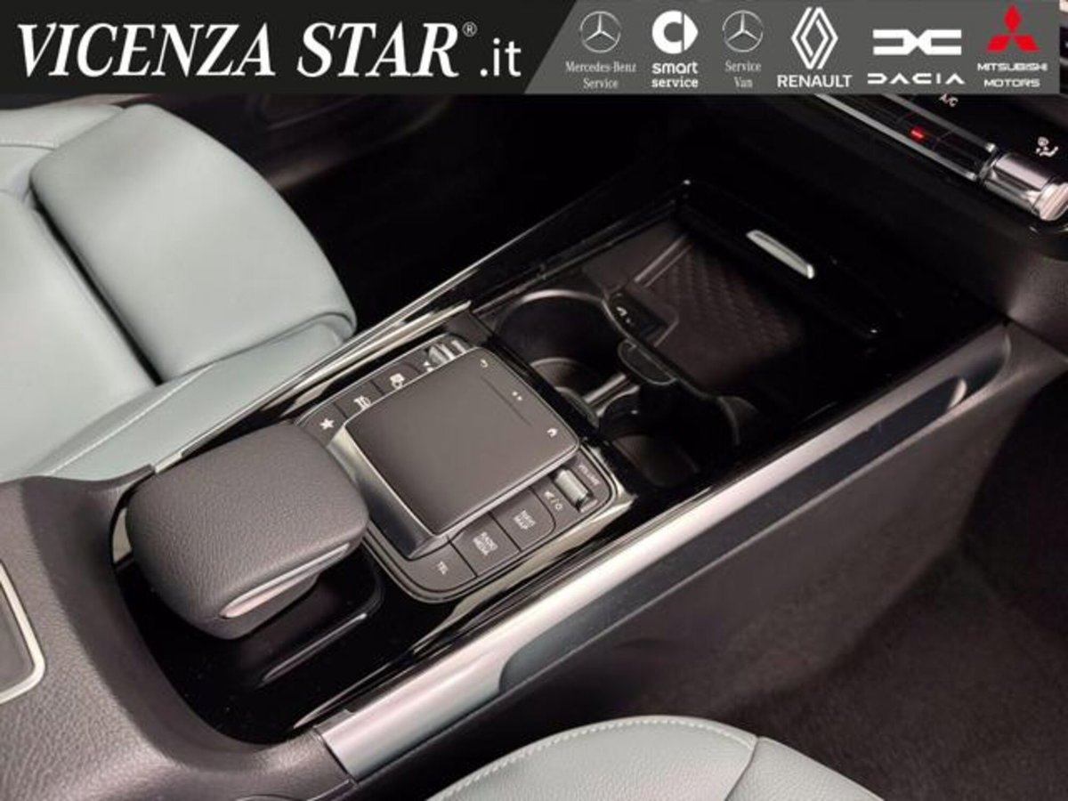 Mercedes-Benz GLB 180 d Automatic Sport (19)