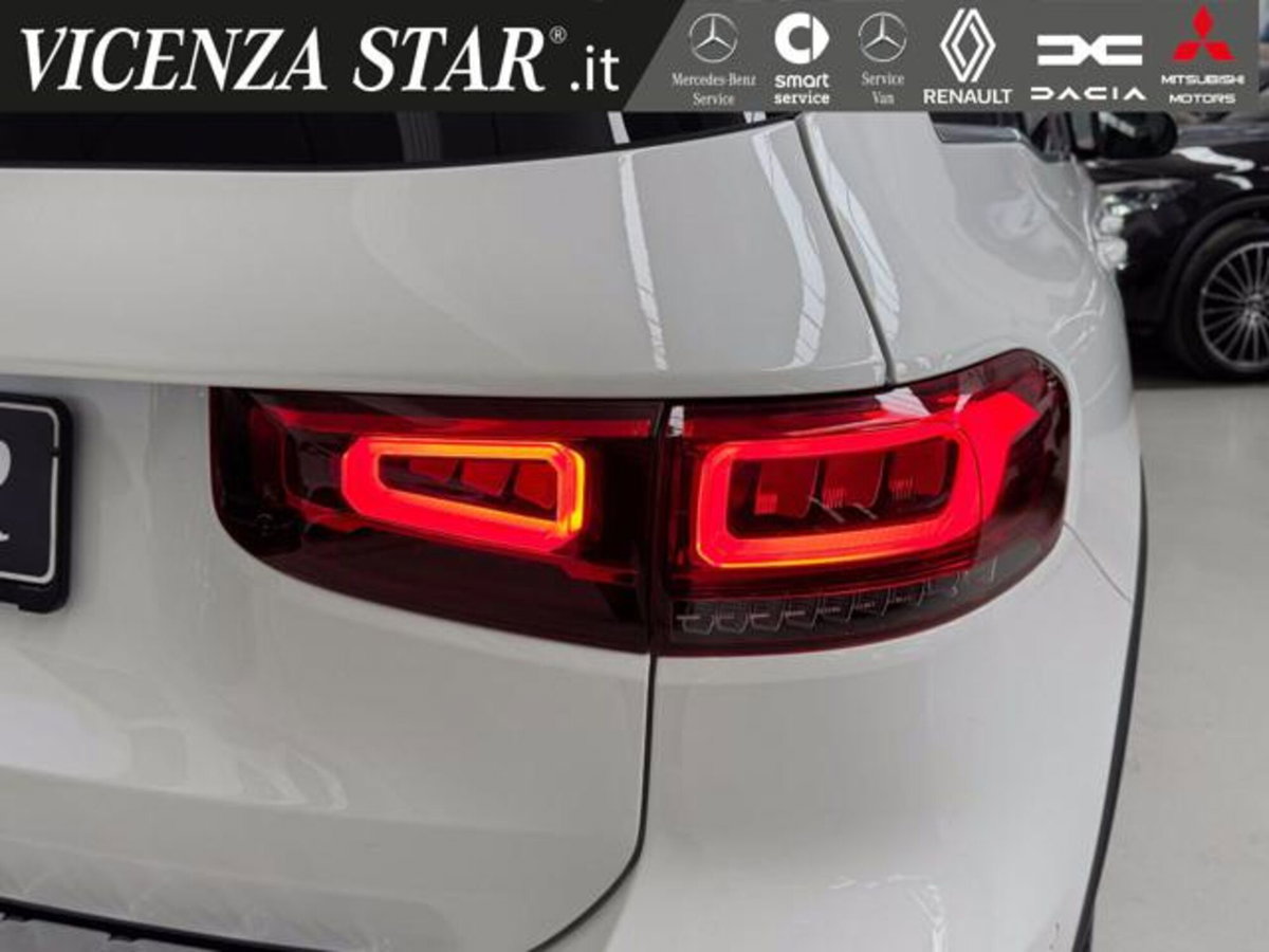 Mercedes-Benz GLB 180 d Automatic Sport (4)