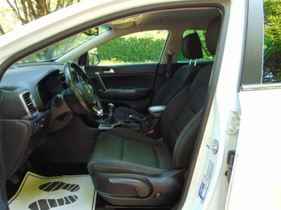 Kia Sportage 1.7 CRDI 2WD Business Class (10)