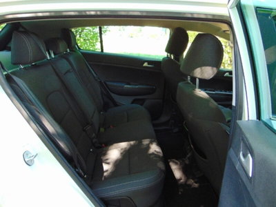 Kia Sportage 1.7 CRDI 2WD Business Class (14)