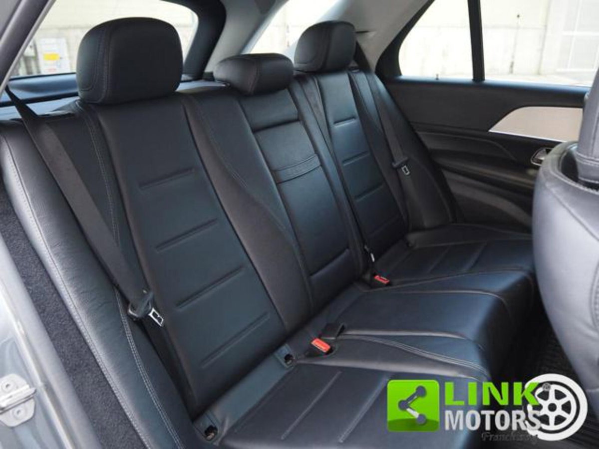 Mercedes-Benz GLE SUV 300 d 4Matic Premium Plus (19)