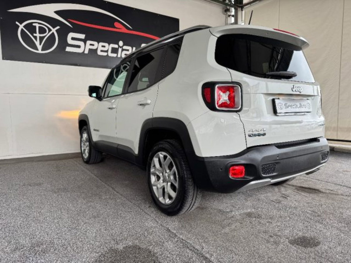 Jeep Renegade 2.0 Mjt 140CV 4WD Active Drive Limited (9)