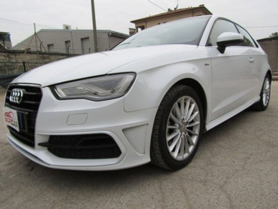 Audi A3 1.6 TDI Young usata