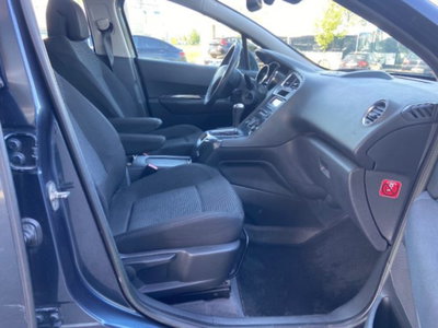 Peugeot 5008 2.0 HDi 163CV aut. Allure (14)