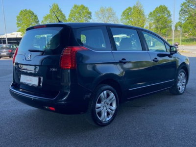 Peugeot 5008 2.0 HDi 163CV aut. Allure (5)