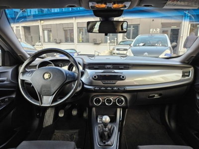 Alfa Romeo Giulietta 1.6 JTDm-2 Giulietta (10)