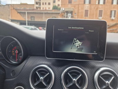 Mercedes-Benz Classe A 180 d Premium (9)