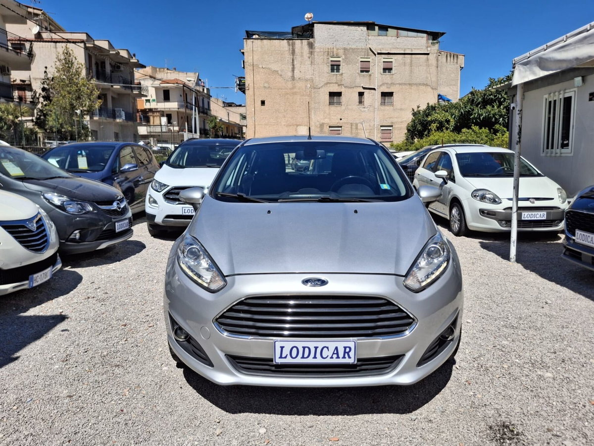 Ford Fiesta 1.5 TDCi 75CV 5 porte Titanium (3)