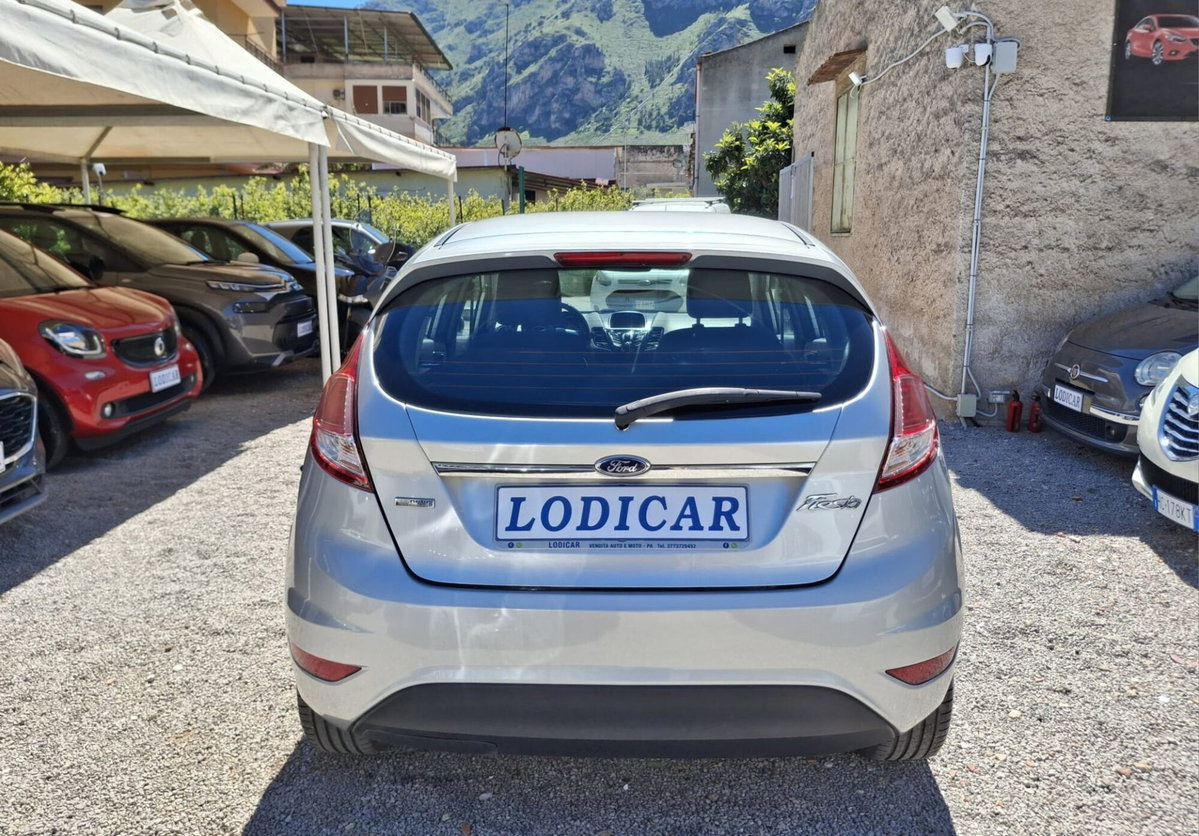 Ford Fiesta 1.5 TDCi 75CV 5 porte Titanium (8)