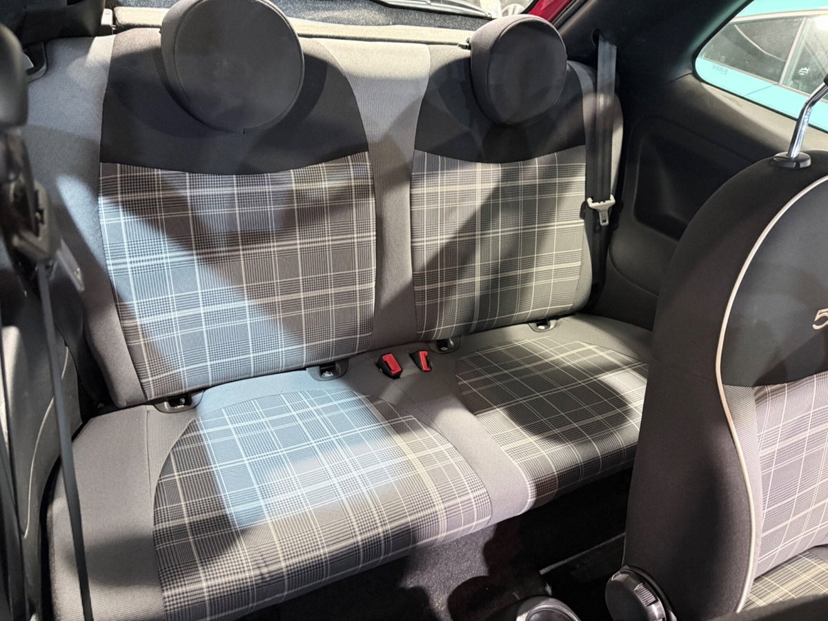 Fiat 500 1.0 Hybrid Red (19)