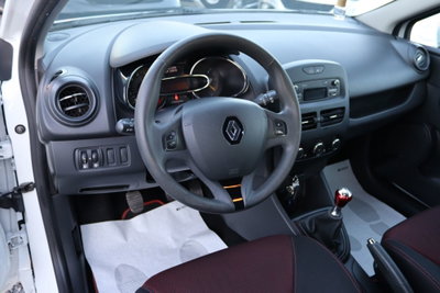 Renault Clio 1.5 dCi 8V 75CV 5 porte Costume National (10)