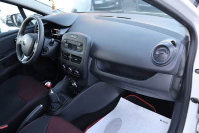 Renault Clio 1.5 dCi 8V 75CV 5 porte Costume National (15)