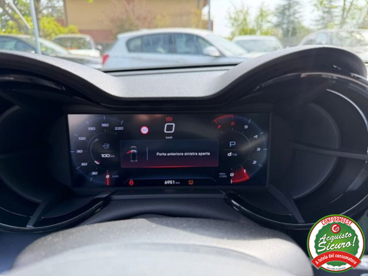 Alfa Romeo Junior 1.2 ibrida 145cv edct6 (12)