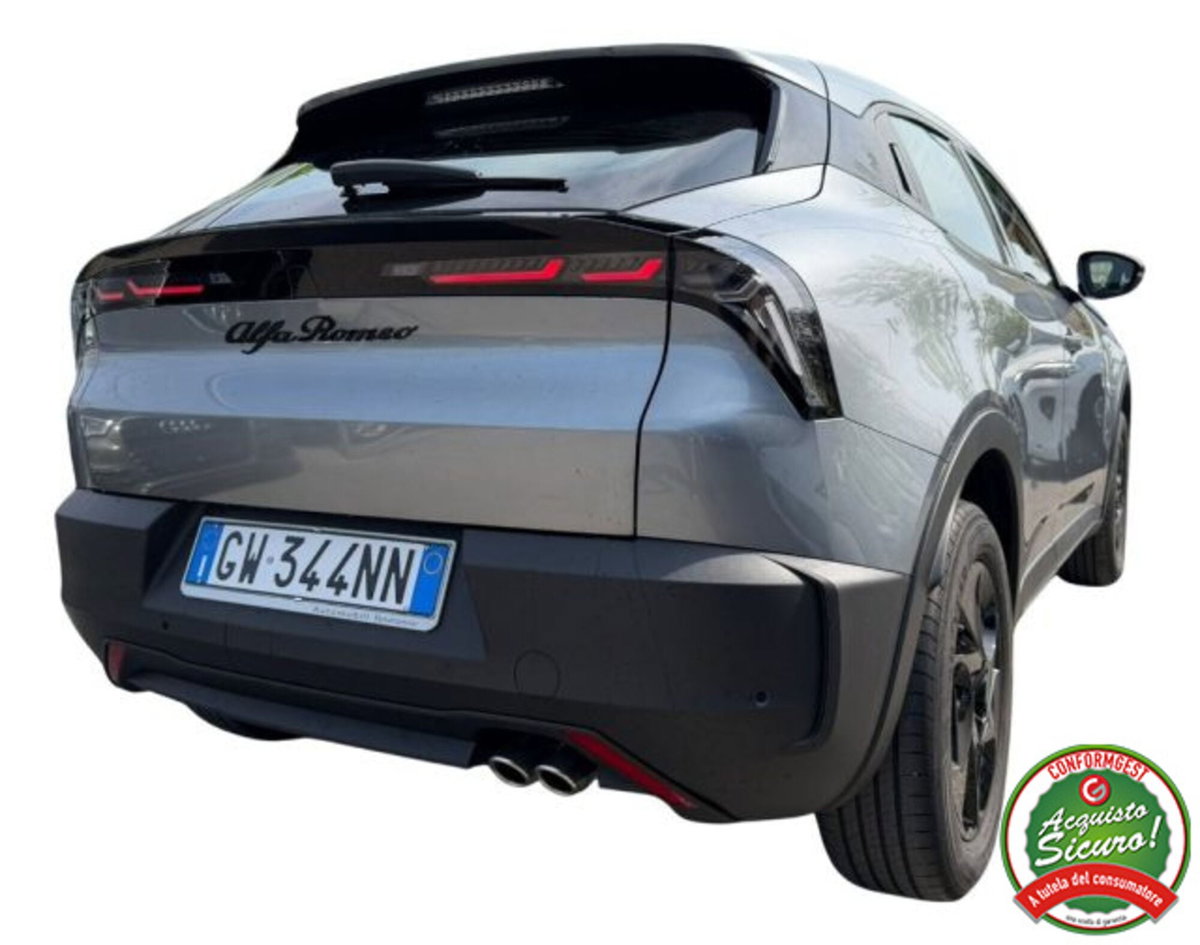 Alfa Romeo Junior 1.2 ibrida 145cv edct6 (4)