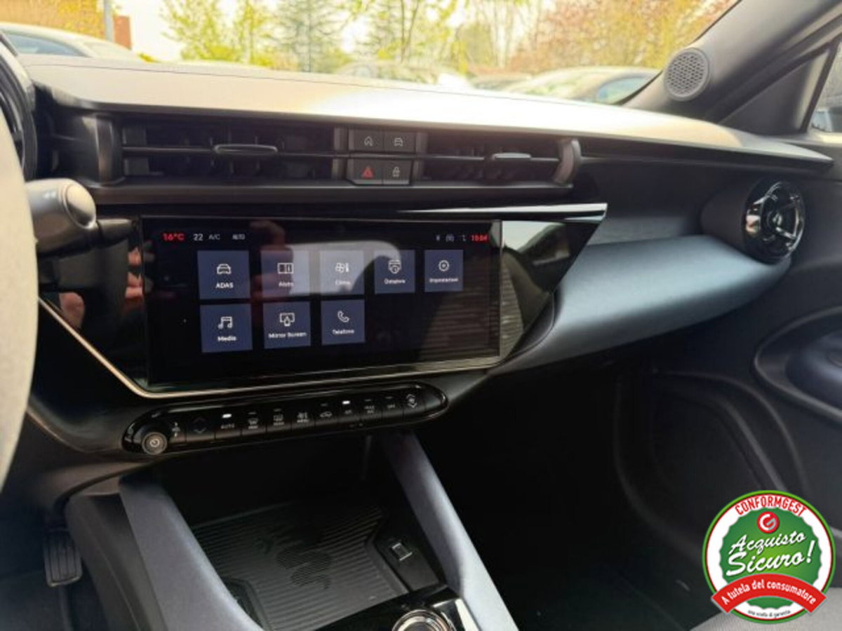 Alfa Romeo Junior 1.2 ibrida 145cv edct6 (7)
