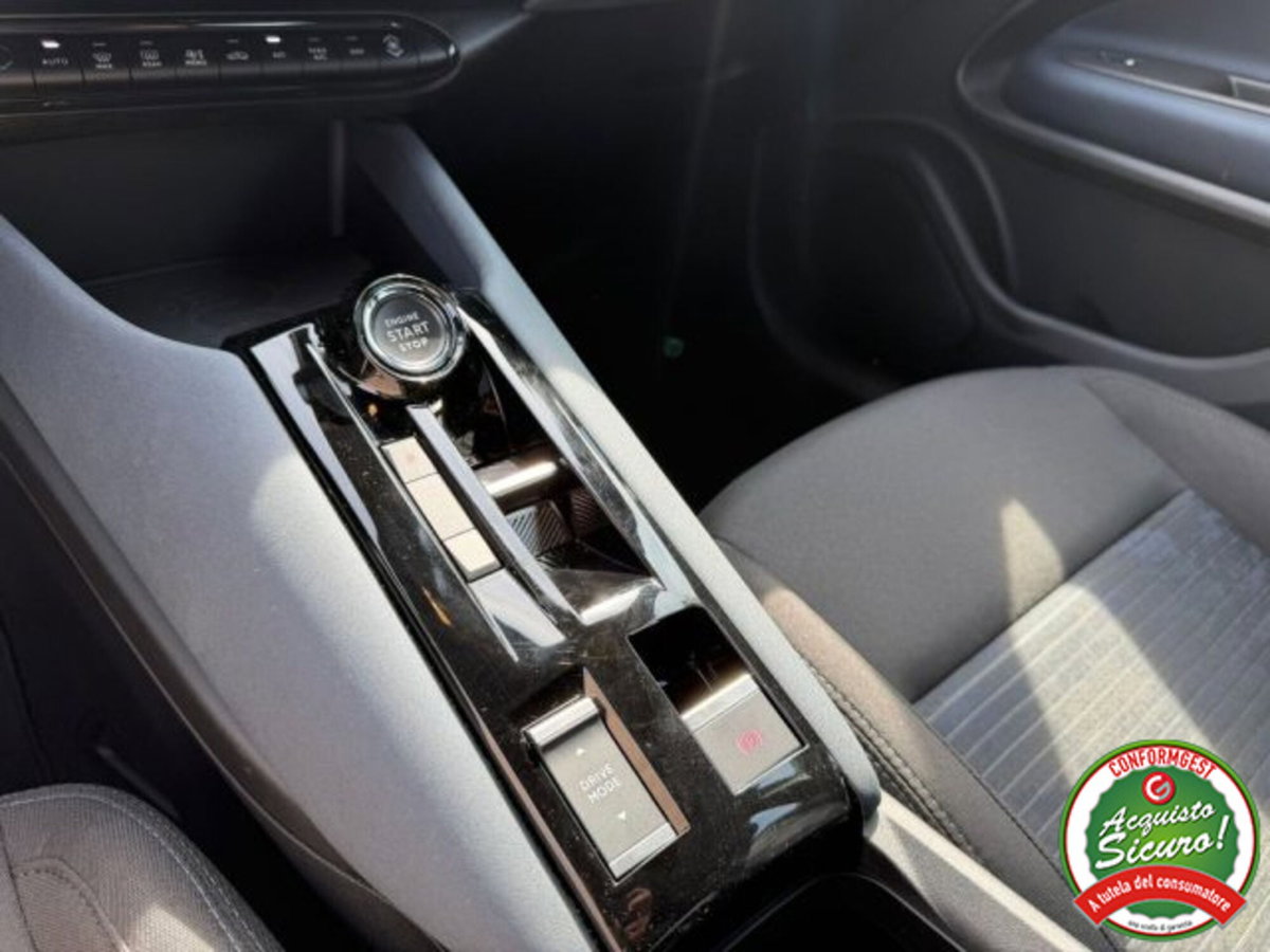 Alfa Romeo Junior 1.2 ibrida 145cv edct6 (9)