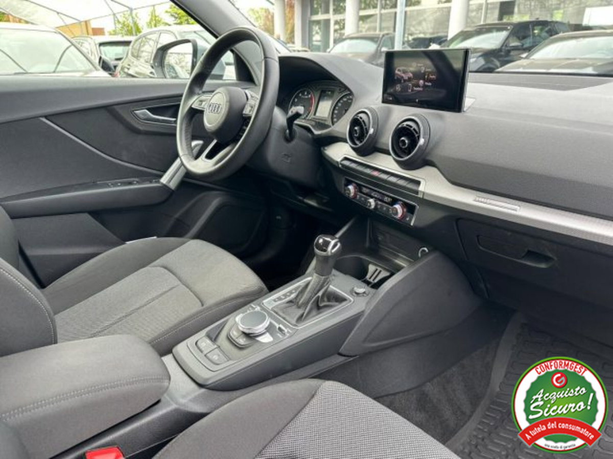 Audi Q2 Q2 35 TFSI S tronic Business (13)