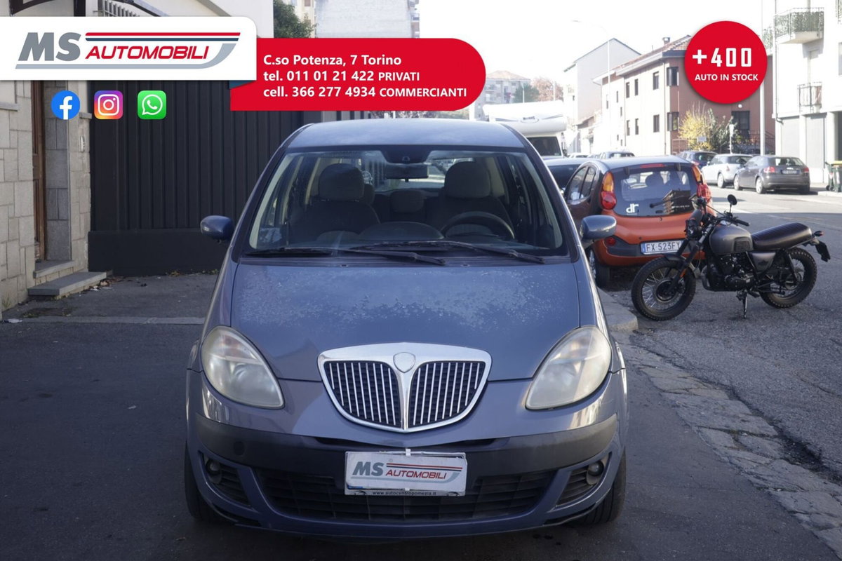 Lancia Musa Multijet 16V Platino (9)
