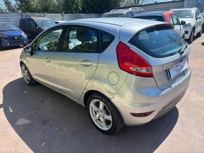 Ford Fiesta 1.4 5p. Bz.- GPL Titanium (6)