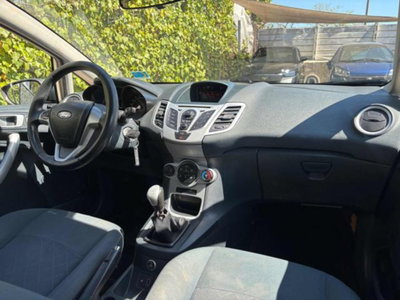 Ford Fiesta 1.4 5p. Bz.- GPL Titanium (9)