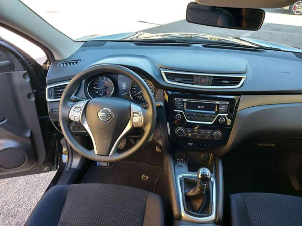 Nissan Qashqai 1.2 DIG-T Visia (12)