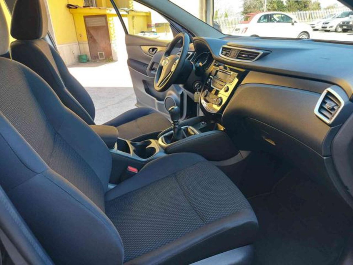 Nissan Qashqai 1.2 DIG-T Visia (14)