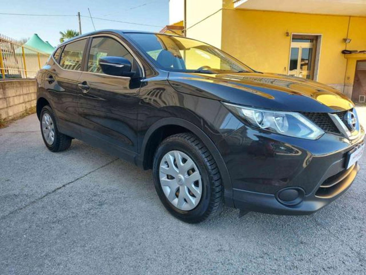 Nissan Qashqai 1.2 DIG-T Visia (2)