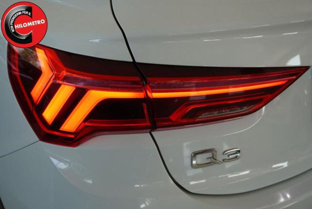 Audi Q3 Sportback 35 TDI quattro S tronic S line edition (14)