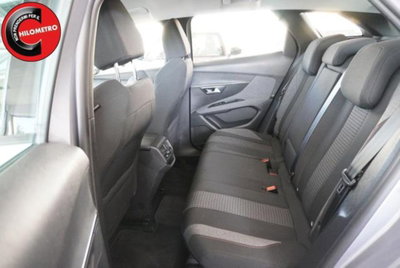 Peugeot 3008 BlueHDi 130 S&S EAT8 Active Business (12)