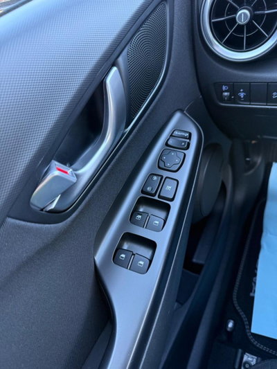 Hyundai Kona 1.6 CRDI Hybrid 48V DCT XLine (16)