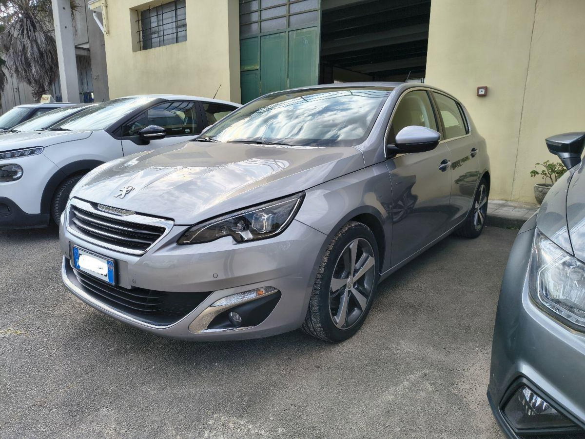 Peugeot 308 BlueHDi 150 S&S Allure (2)