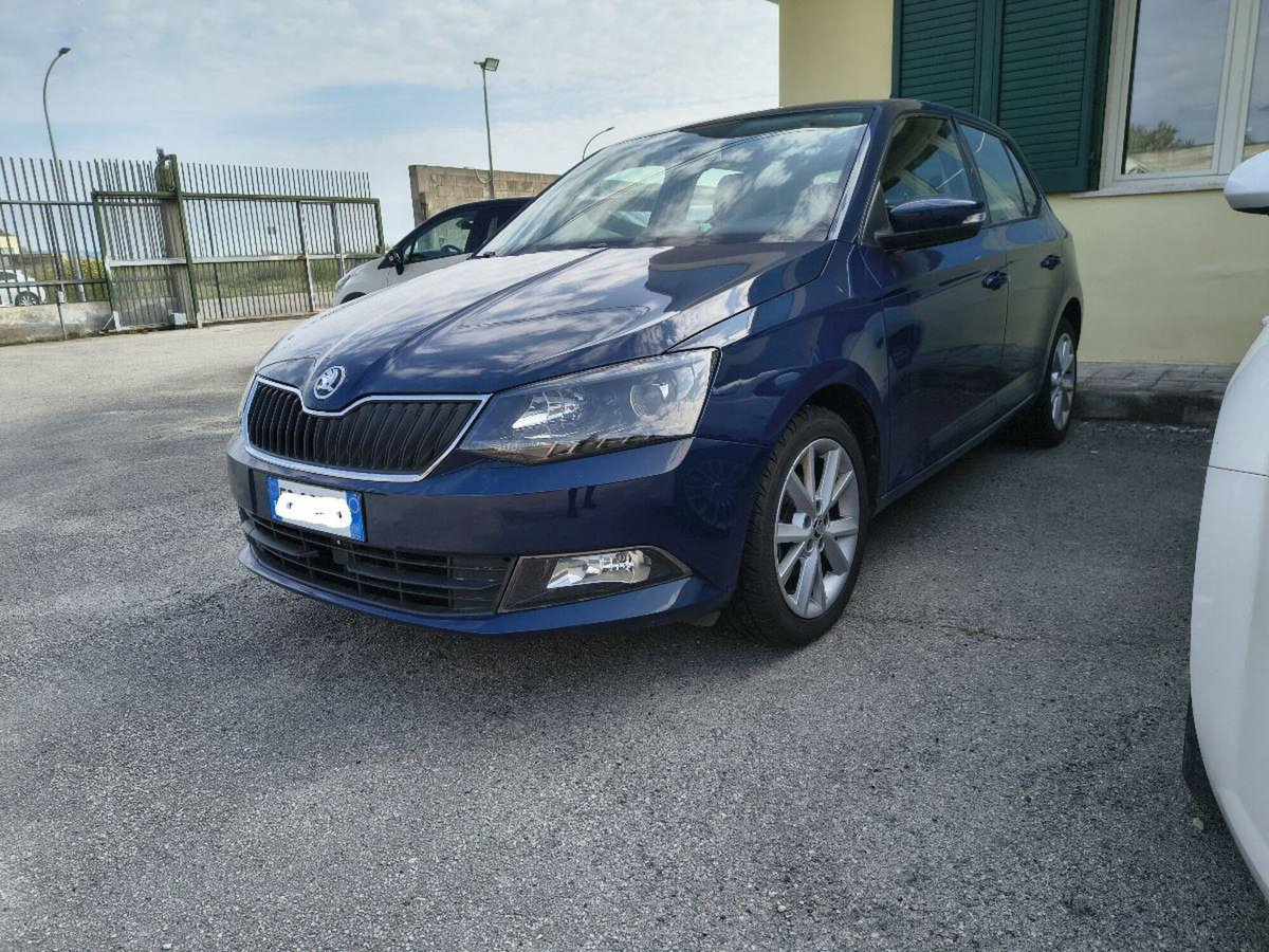 Skoda Fabia 1.0 MPI 75 CV Design Edition (2)