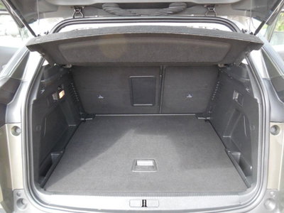 Peugeot 3008 BlueHDi 130 S&S EAT8 Active Pack (16)